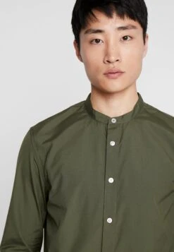 Pier One 2 Pack - Camisa - Oliv/Black 11 Pier One 2 Pack - Camisa - Oliv/Black -Pier One e61d982891db443cb20fcf452cc69907