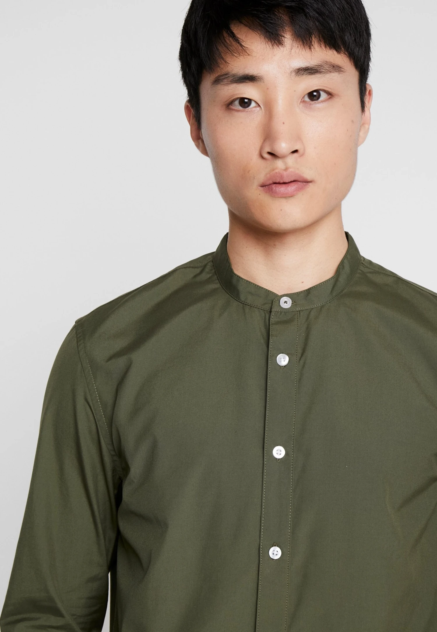 Pier One 2 Pack - Camisa - Oliv/Black 6 Pier One 2 Pack - Camisa - Oliv/Black - Imagen 4