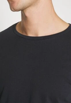 Pier One 2 Pack - Camiseta De Manga Larga - Bordeaux/Dark Blue 13 Pier One 2 Pack - Camiseta De Manga Larga - Bordeaux/Dark Blue -Pier One eb4514286e5440159a9ae5fde4e2bf28