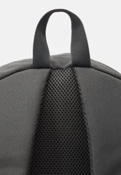 Pier One Unisex - Mochila - Dark Grey 10 Pier One Unisex - Mochila - Dark Grey -Pier One ec7d8699ca1b4b109aabe42c6e52c840