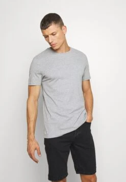 Pier One 7 Pack - Camiseta Básica - White/Blue/Green 12 Pier One 7 Pack - Camiseta Básica - White/Blue/Green -Pier One eda6b13a6c134a3f80a2d698b4ee4ee0