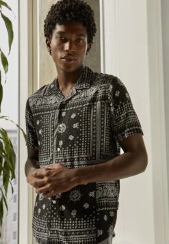 Pier One Unisex - Camisa - Black 11 Pier One Unisex - Camisa - Black -Pier One f1f41040afc04553bf31d58a923943f8