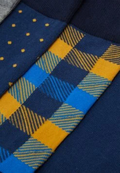 Pier One 5 Pack - Calcetines - Yellow/Dark Blue/Grey 7 Pier One 5 Pack - Calcetines - Yellow/Dark Blue/Grey -Pier One f2680a941418407386211d70ff605fbd