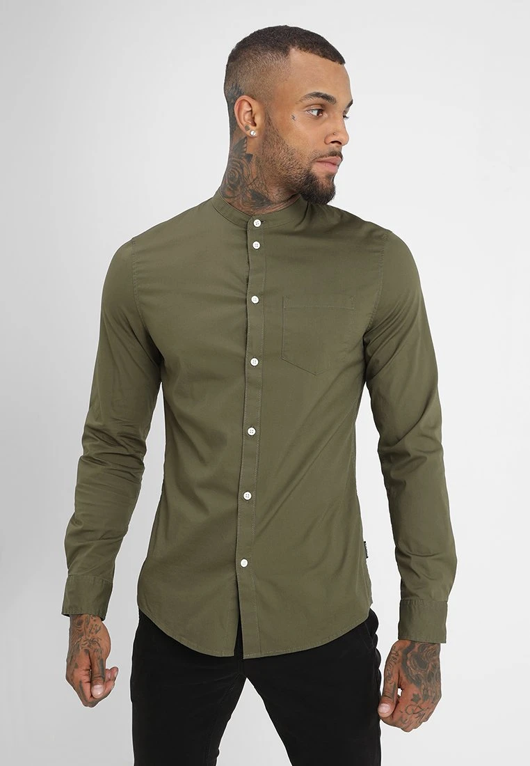 Pier One Muscle Fit Stand- Camisa - Oliv 3 Pier One Muscle Fit Stand- Camisa - Oliv