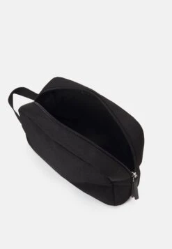 Pier One Neceser - Black 9 Pier One Neceser - Black -Pier One f5c1775f4f7d4b7bb98a15ef62ac1603