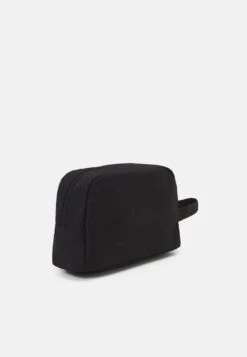 Pier One Neceser - Black 8 Pier One Neceser - Black -Pier One f631ffbc5eb8434895836de0907c012f