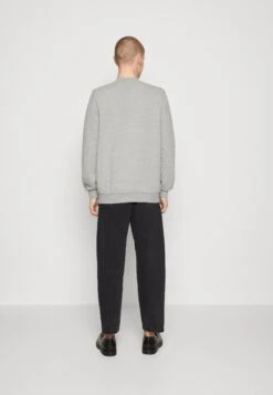 Pier One Sudadera - Grey 10 Pier One Sudadera - Grey -Pier One f8ad48c00c0a42569720e7e36cf2556b