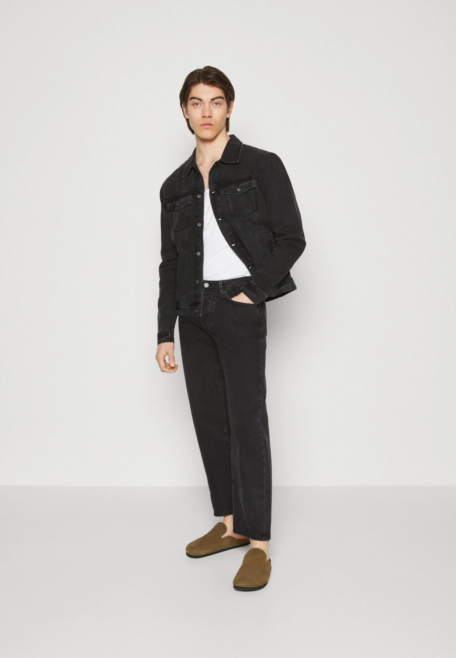 Pier One Chaqueta Vaquera - Black 4 Pier One Chaqueta Vaquera - Black - Imagen 2