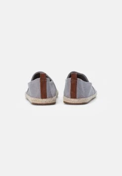 Pier One Rena Espadrille Unisex - Alpargatas - Light Grey 10 Pier One Rena Espadrille Unisex - Alpargatas - Light Grey -Pier One fe23b761b30844ac92e7eccfef327beb